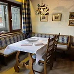 Appartementhaus Birkenwald 아파트호텔